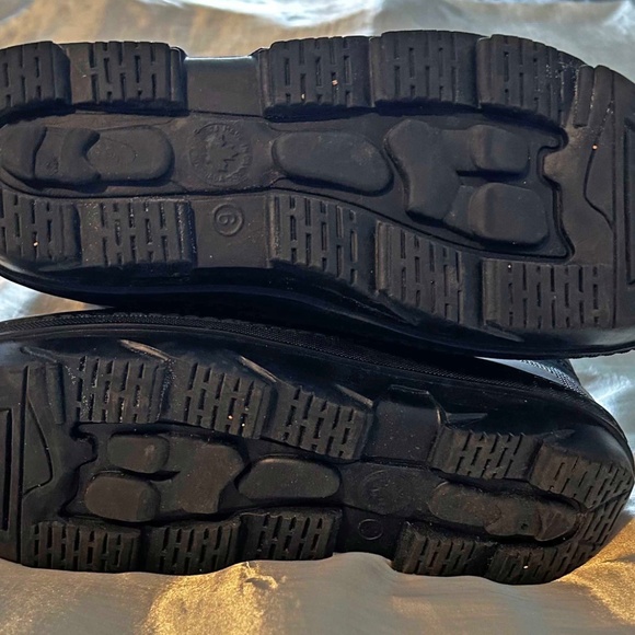 BOOTS, SNOWMOBILE, MID-CALF, ARCTIC CAT, SZ 9 MADE IN CANADA, WITH INSULATING - Picture 10 of 10